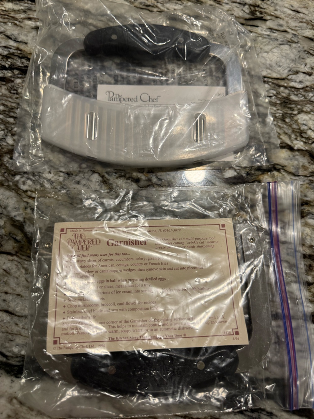 Pampered Chef White Plastic Garnisher Tools Set